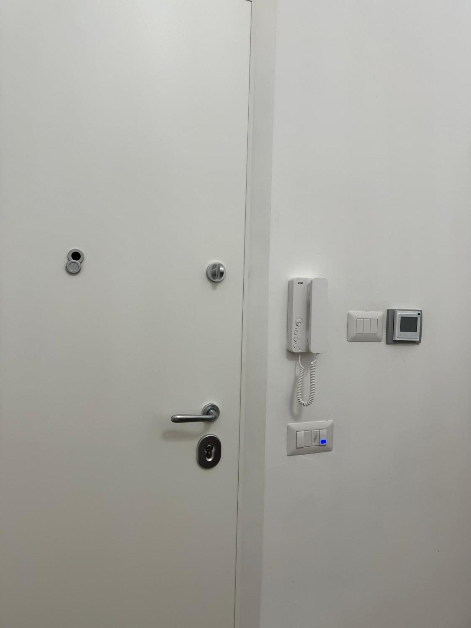Flary Apartment Bari Exterior foto